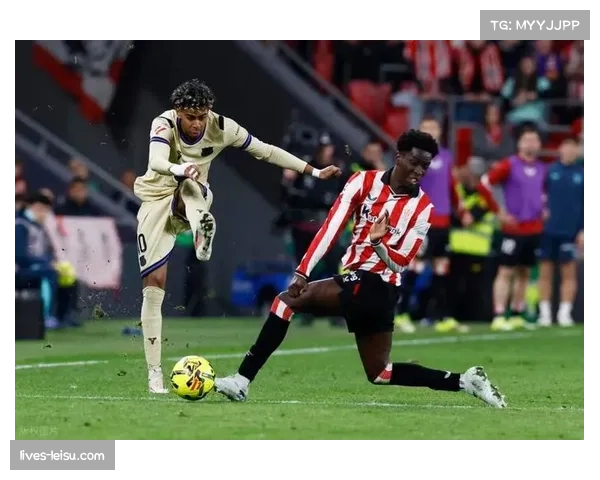 巴萨防守端仅失30球 联赛最佳防线支撑冠军之路